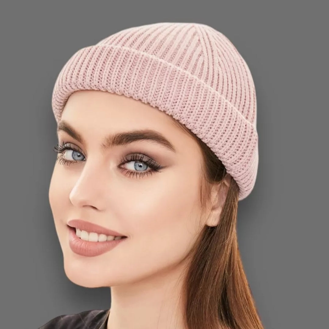 Ribbed unisex winter wool hat