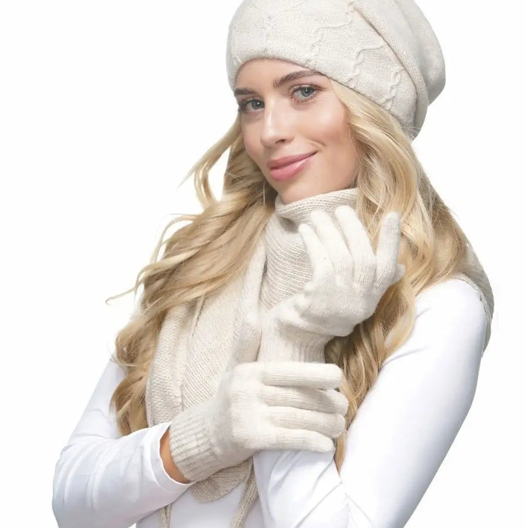 Gloves for women Merino wool color milk