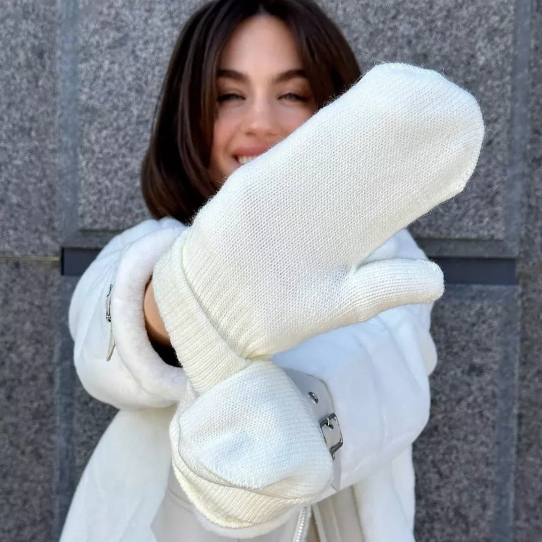 Women's knitted mittens with soft fleece