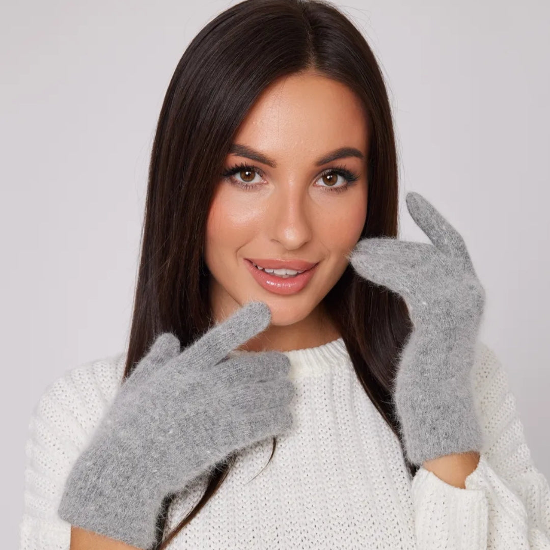 Angora Gloves Gray Women medium size