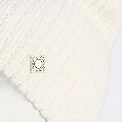 Hat for woman Dolores Angora wool color white