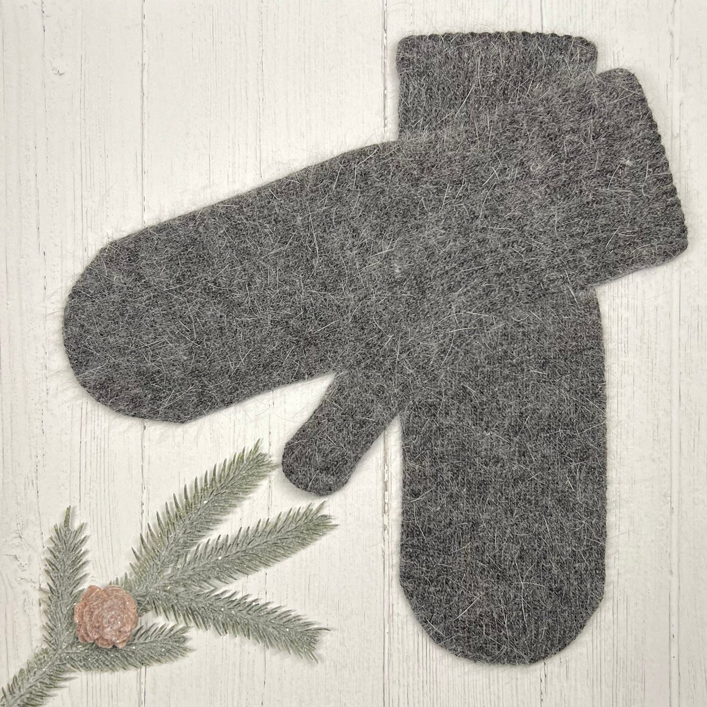 Angora Mittens Dark Gray Women medium size